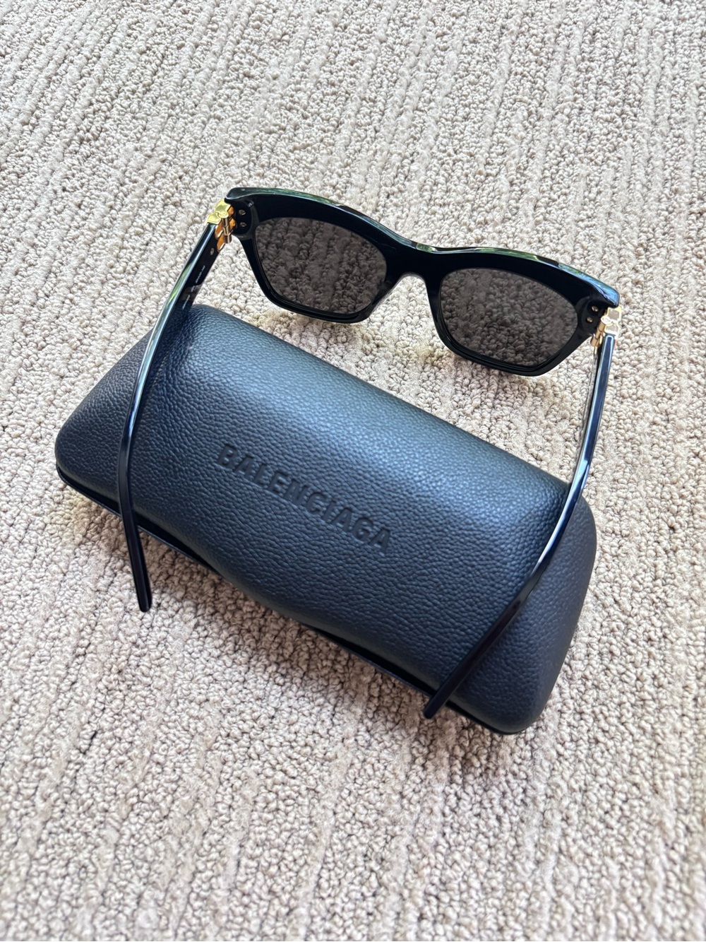 🕶️ balenciaga black frame cat eye sunglasses — BBO132S 🕶️ - Picture 4 of 6